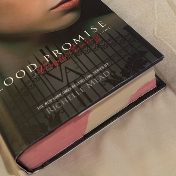 Blood promise - Vampire Academy - Picture 3 of 4